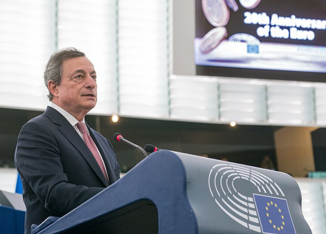 Photographie de Mario Draghi au parlement européen. Source : Parlement européen.