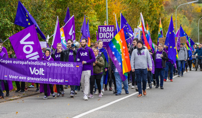 Schengen marchers by Thorsten Janz