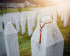 Pierres tombales dans un cimetière de Srebrenica
