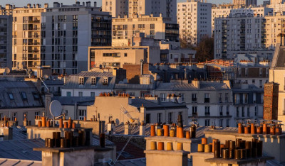 Horizon au coucher du soleil à Paris