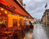 cafe  rohan bdx rue mouillée lumieres orange