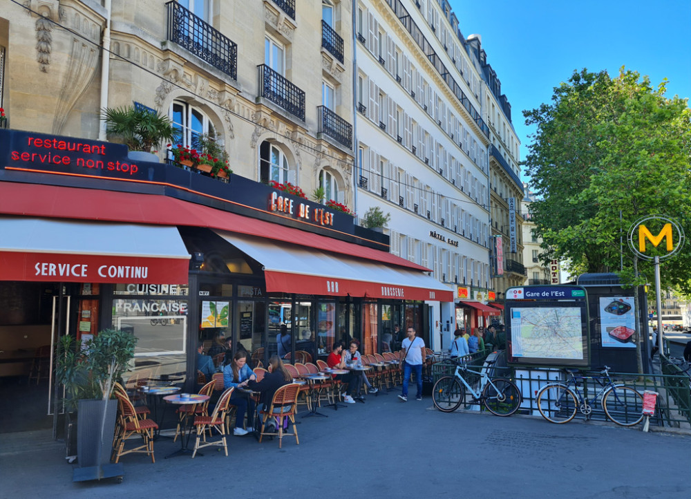 Café de L'Est
