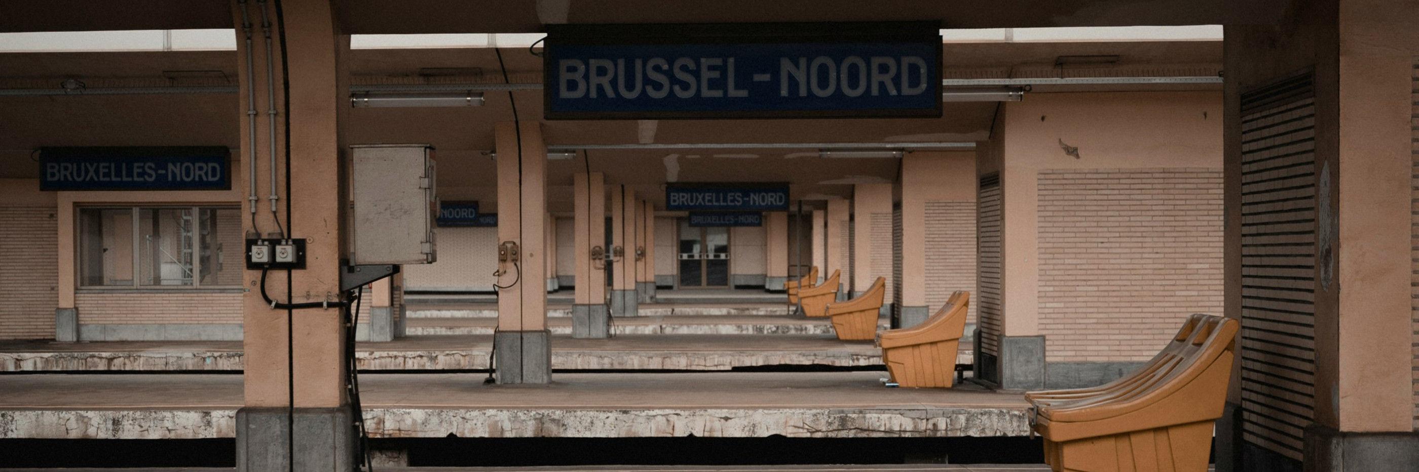 Quais de la gare de Bruxelles-Nord