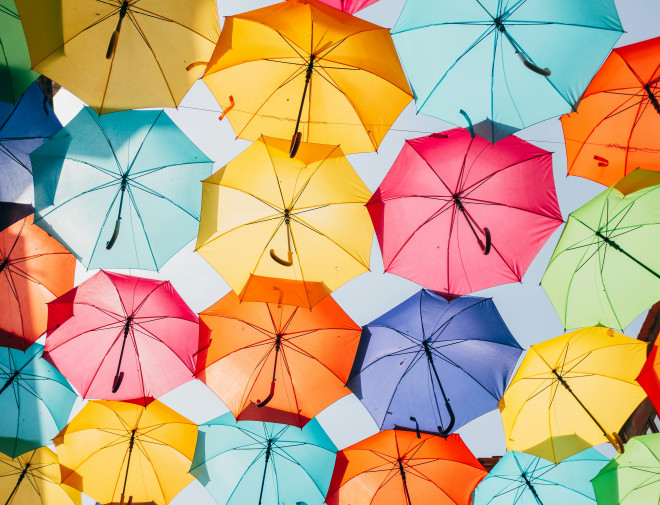 Parapluies multicolores